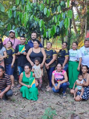 A Defensoria Pública do Estado do Amazonas (DPE-AM) participou, na última quarta-feira (16), de oficina de formação organizada pela Operação Amazônia Nativa (Opan), pela Associação dos Produtores Indígenas da Terra Caititu (Apitec) e pela Federação das Organizações e Comunidades Indígenas do Médio Purus (Focimp), realizada na Terra Indígena Caititu (TI Caititu), município de Lábrea. A participação na atividade é fruto de convite feito pela Opan, que, juntamente com a Focimp e a Apitec, organiza a nova fase de um projeto de oficinas para formação de Defensores e Defensoras de Direitos da TI Caititu, que já acontece desde setembro de 2023.